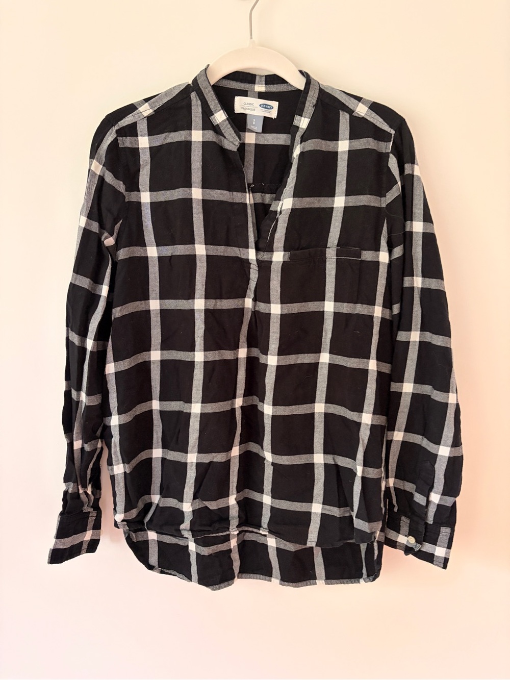 Old Navy Black and White Plaid Flannel Shirt
